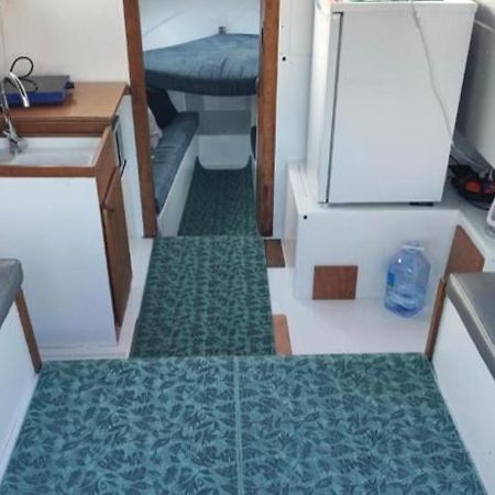Nice Boat To Sleep In Barcelona Sant Adrià de Besòs Extérieur photo
