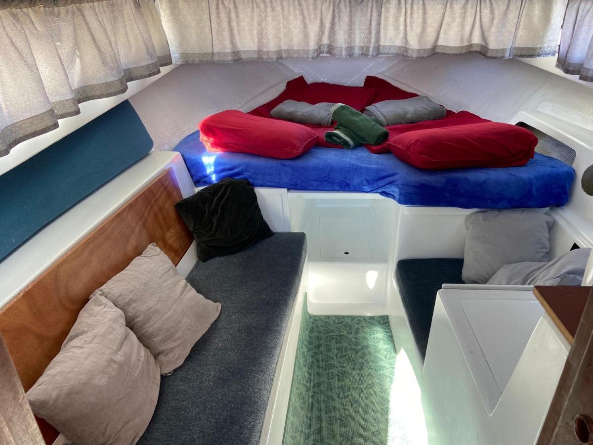 Nice Boat To Sleep In Barcelona Sant Adrià de Besòs Extérieur photo